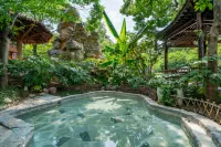 Shumyip Hot Spring Hotel - Hot Springs