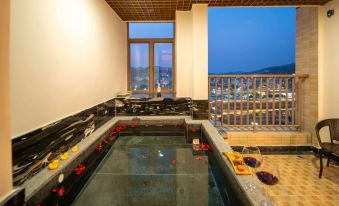 Kangquan Yunhai Hot Spring Hotel