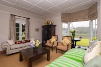 Hill Rise Luxury Villa & Stables by Edwards Collection