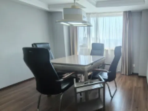 Vienna Hotel (Xiangtan Jiuhua High-Speed Rail North Station)