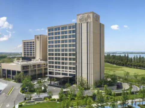 Aloft Kunshan Dianshan Lake