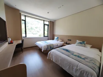 Panda Hotel