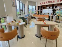 Bangbangtang Hotel (Liuyang Economic Development Zone Bus Station Baile Commercial Plaza)