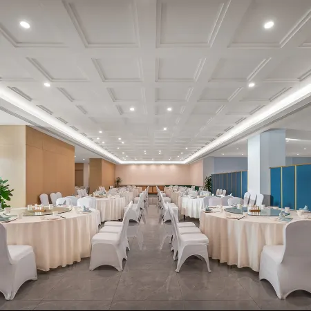 Changsheng Hotel