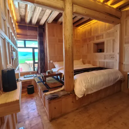 Ngawa Lianbao Yunju Homestay