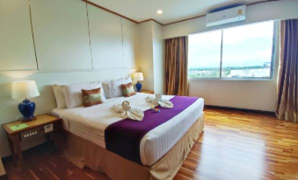 Diamond Plaza Hotel Suratthani