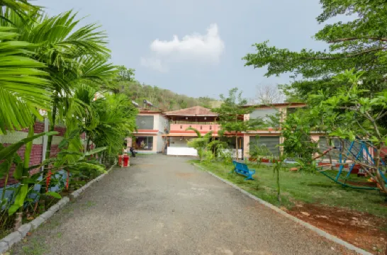 โอปูเลนซ์ รีสอร์ต นากาออน อลิบอก โรงแรมใน