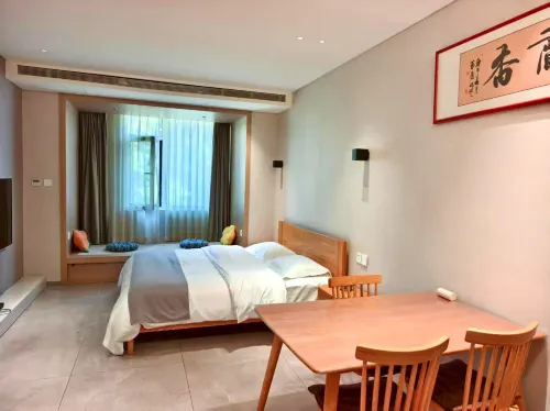 Tonghua Chujian Apartment (Wanda Plaza)