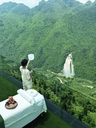 Yaojia · Fanshe Cliff Boutique Hotel Отели рядом с достопримечательностью «Balinghe Bridge»