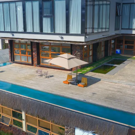 Tianye Private Vacation Apartment (Chengjiang Fuxian Lake)