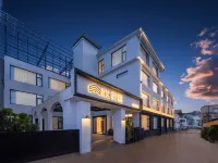 Shangri-La Songwu • Secret Garden Designer Oxygen Homestay (Dukezong Ancient City) Hotel dekat Bandara Shangri La