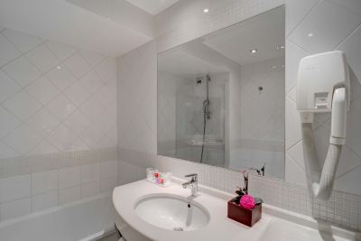 スタンダード シングルルーム ホテル コーマルティン オペラ アストテルの写真