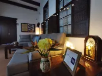 Santa Ana Suite & Rooms Hotel di 