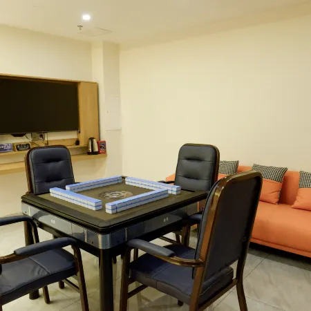 Panzhou Gangwen Hotel (Yunzhong Road)