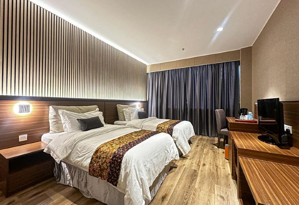 파인트리 호텔 수영장