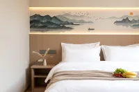 Lushan Pillow Liushan South B&B Hotels in Lushan City