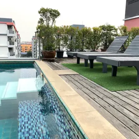 Ananya Residence Service Apartment Отели рядом с достопримечательностью «Замок Амата»