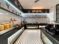 City Comfort Premier Hotel (Wuhan Hankou Railway Station Subway Station)