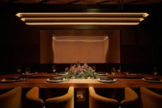 盈嘉･雲曦天際S高空設計師酒店（成都太古裏旗艦店）