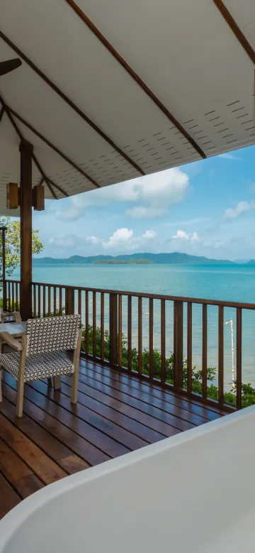 วิลล่าริมทะเล (อ่างอาบน้ำกลางแจ้ง)