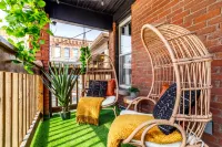 Prime Location - Over 4,500 Reviews - Parking Free โรงแรมใน