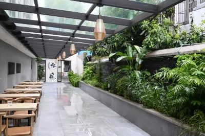 Tassel ・ Best regards Hotel (Nanjing Confucius Temple Zhanyuan Branch) Hotels near Intangible Cultural Heritage Hall · Nanjing Intangible Cultural Heritage Experience Center