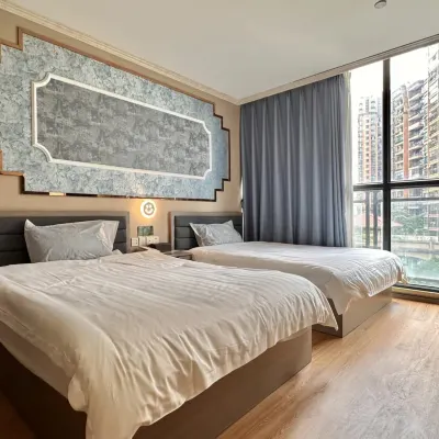 Bolomi Hotel Apartment (Qingyuan Shunying Times Square) Hotels near Chao Nan·weigang Bandao Square