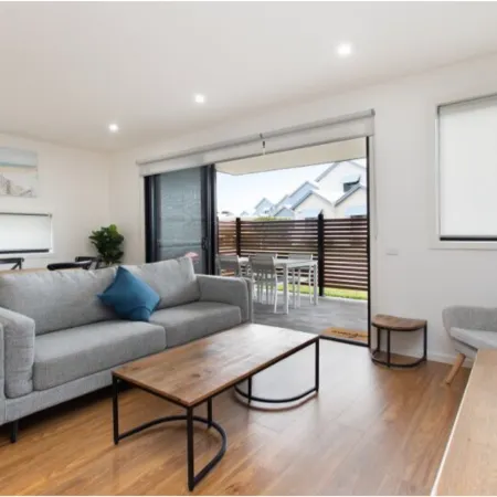 Captains Cove 1st Floor Spa Luxury Apartments - Free Netflix
