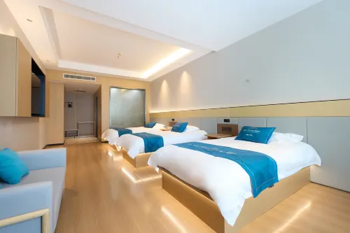 Ruge Sanqiu Rose Garden Hotel (Wanda Plaza) - parking
