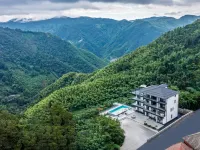 微泮·雲棲竹海溫湯泳池觀景輕奢度假美宿(安吉藏龍百瀑店) 藏龍百瀑附近的飯店