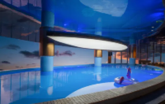 Langxi Resort Hotel (Chongqing Monument to the people's Liberation Hongyadong Store)