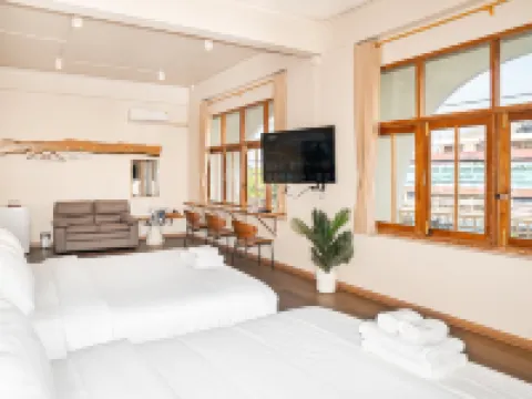 トラート ホームタウン トラートのホテル