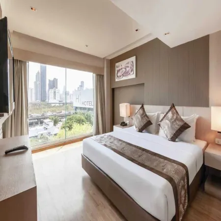 Palette Hi Hotel Bangkok Отели рядом с достопримечательностью «Станция метро Phetchaburi»