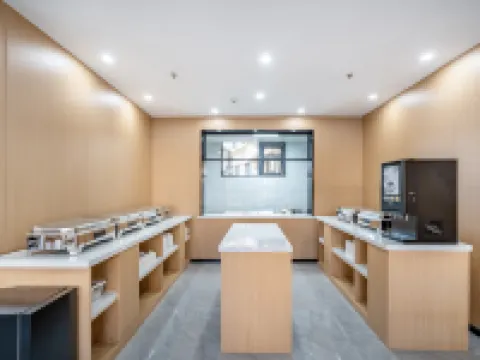 Zhishang Hotel Hotels in Lianshui