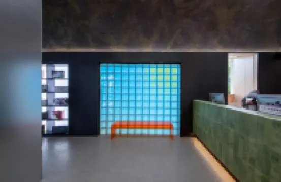 Sea of Flowers Esports Hot Spring Hotel (Dujiangyan Nanqiao)