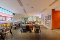 Jingxian County HYGGE Hotel