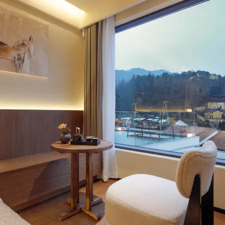 Floral Hotel · Xiyue Alley Homestay (Jiuhuashan Flesh Bodhisattva Temple Branch)
