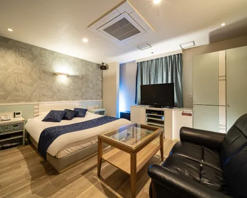 HOTEL RETOUR HIMEJI  (Adults Only) Hotels near Shikama-ko