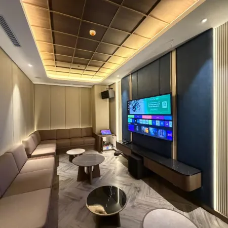 Grand Anara Airport Hotel