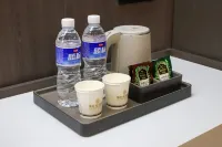 逸程·拾光裡飯店（京山汽車中心客運站聯合廣場店）