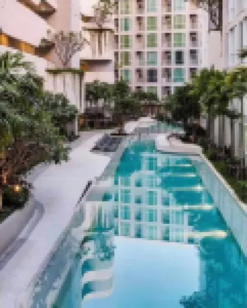 The Base Downtown Central Floresta By Ploy