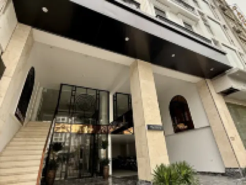 The Nova Hotel & Apartment Hotels near đảo Vũ Yên