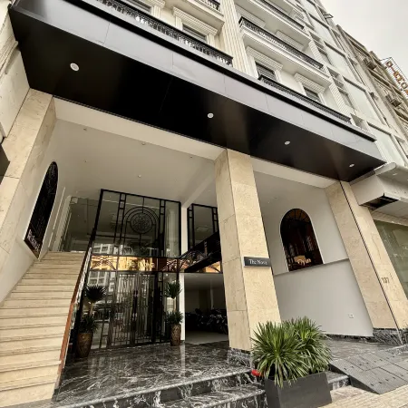 The Nova Hotel & Apartment