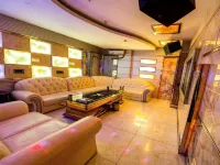 Chuxiong Tiger Hotel - بار