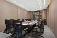 Hotel Rispace Zhaosu(Tianma International tourism culture square branch) - Business