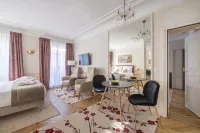 LE BEAU MARAIS
