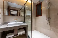 Floral · Lushan Yishan Yishu Homestay (Bilongtan Scenic Area)