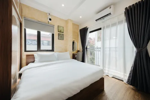 BOHO Van Mieu - Cozy Studio with LIFT, Netflix, washer anđ dryer