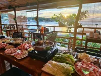 Super diving and tinas reef divers