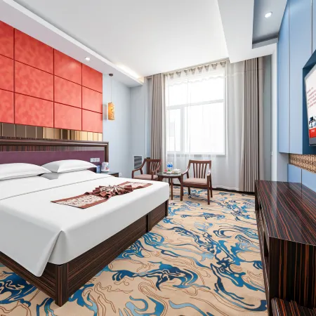 Silk Road Light Hotel (Wuwei Pedestrian Street Railway Station)